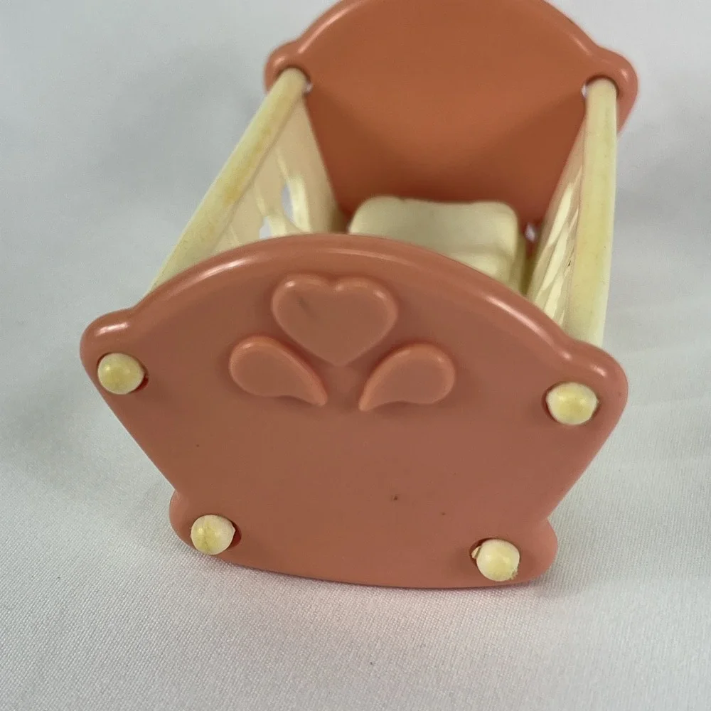 Loving Family Fisher Price Dream Dollhouse #4600‎ White Pink Cradle Accessory